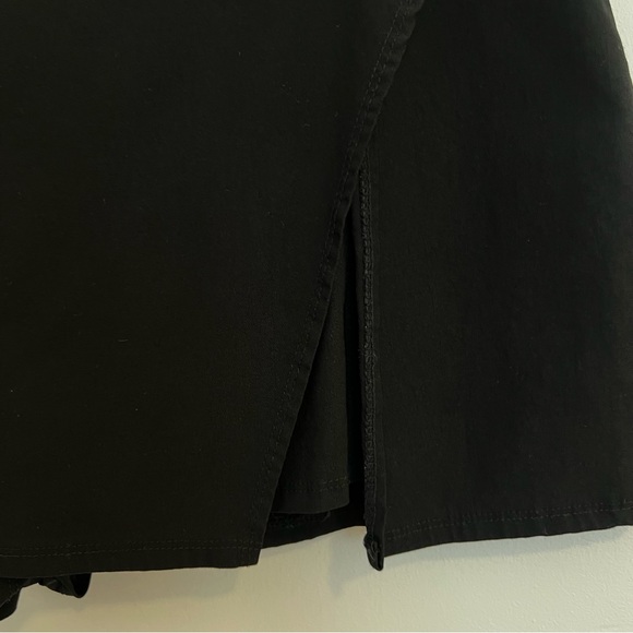 Arula Black Skort size X (xl) - Picture 6 of 8